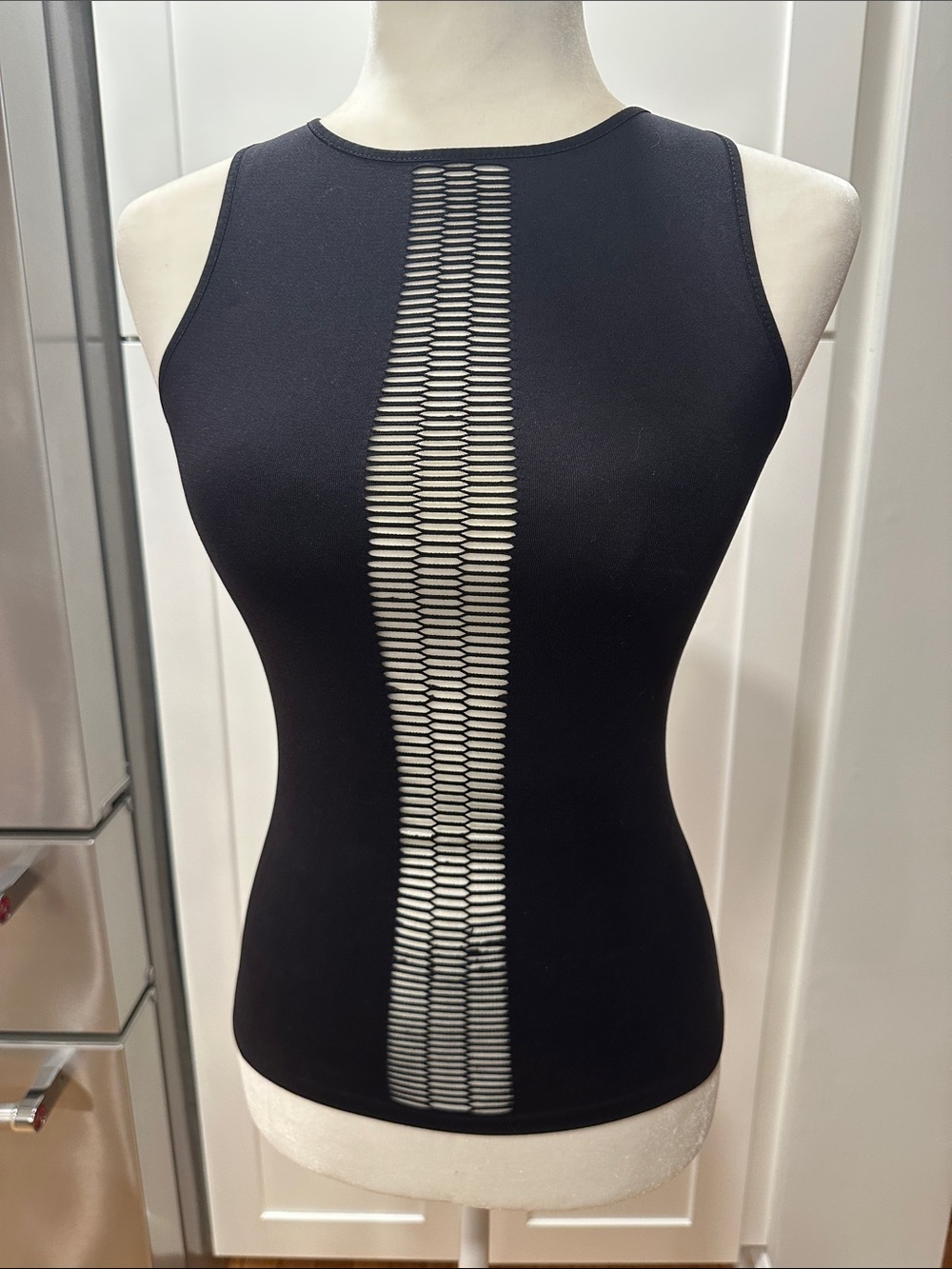 Vintage Bebe Women’s Black Sleeveless Mesh-Strip Front Tank Top